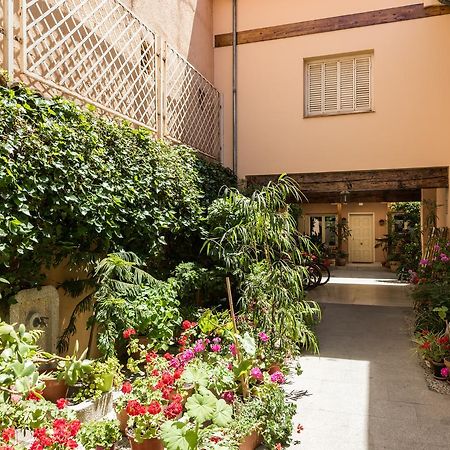 Piso En Edificio Barroco Madrid. Apartman Kültér fotó