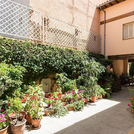 Piso En Edificio Barroco Madrid. Apartman Kültér fotó