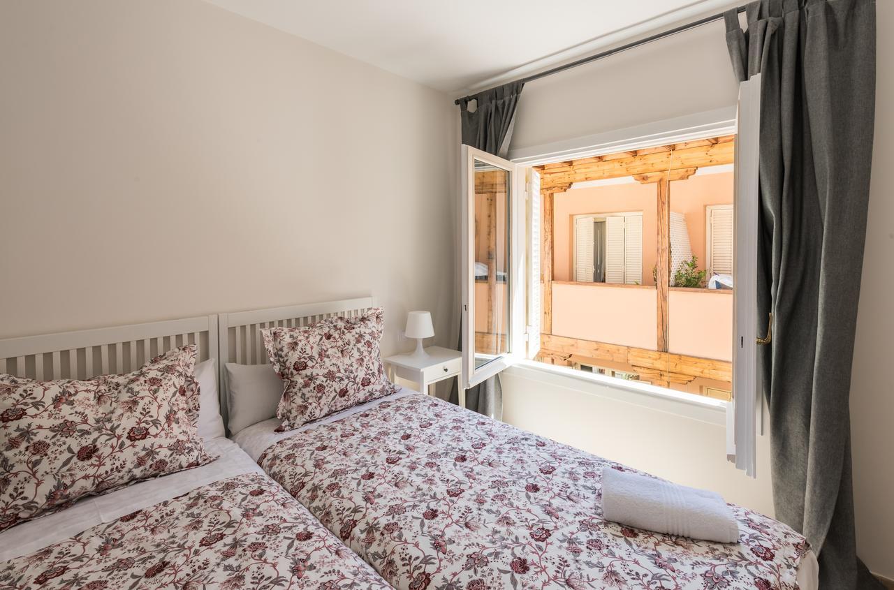 Piso En Edificio Barroco Madrid. Apartman Kültér fotó