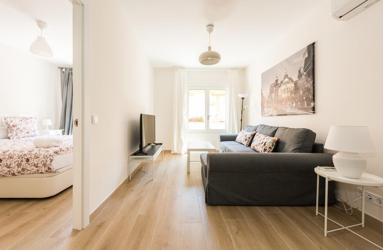 Piso En Edificio Barroco Madrid. Apartman Kültér fotó