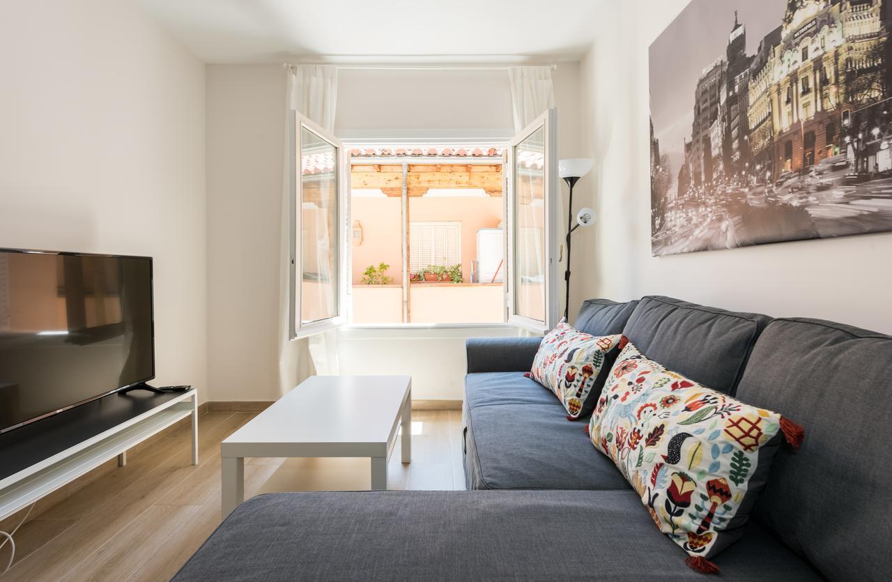 Piso En Edificio Barroco Madrid. Apartman Kültér fotó